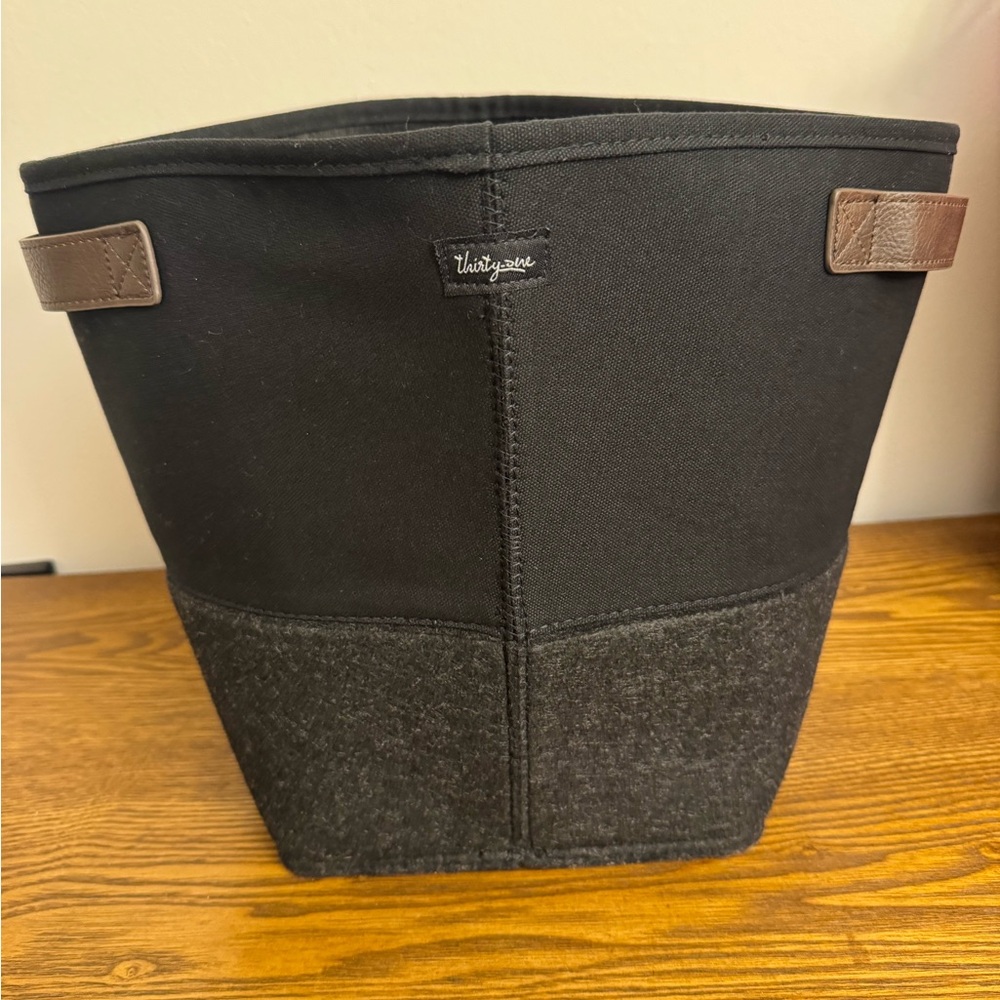 Thirty-One Felt Storage Bin - Black/Brushed Graphite EUC